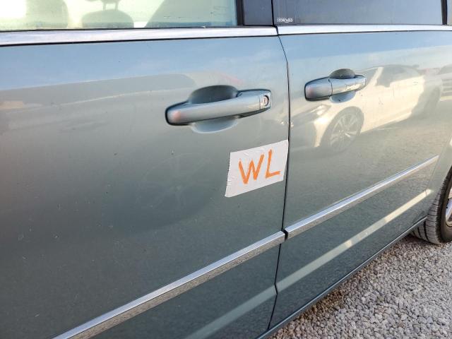 Photo 9 from auction – 2010 CHRYSLER TOWN & COU with VIN 2A4RR5DX0AR395350