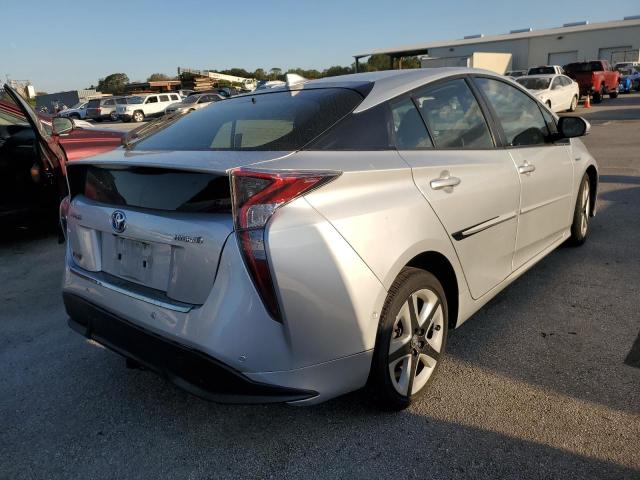 Photo 4 from auction – 2017 TOYOTA PRIUS with VIN JTDKARFU1H3046838