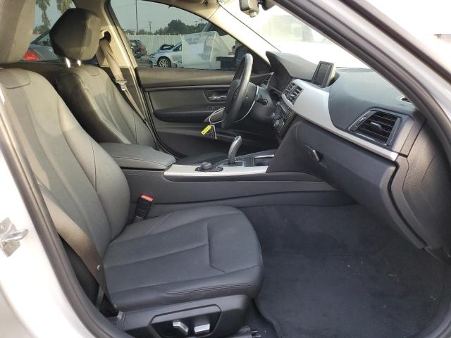 Photo 5 from auction – 2017 BMW 320 I with VIN WBA8E1G32HNU17240