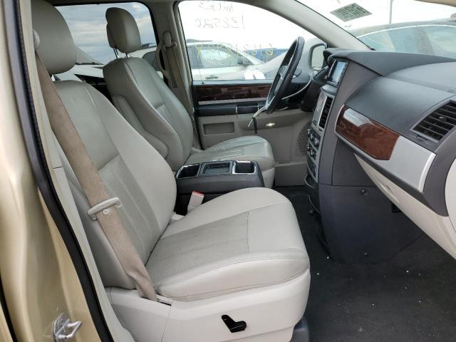 Photo 5 from auction – 2010 CHRYSLER TOWN & COU with VIN 2A4RR8D18AR376610