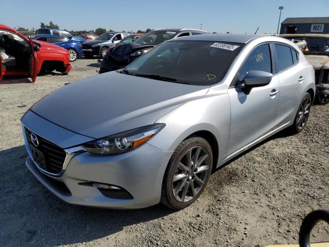 Photo 2 from auction – 2018 MAZDA 3 TOURING with VIN 3MZBN1L3XJM208727