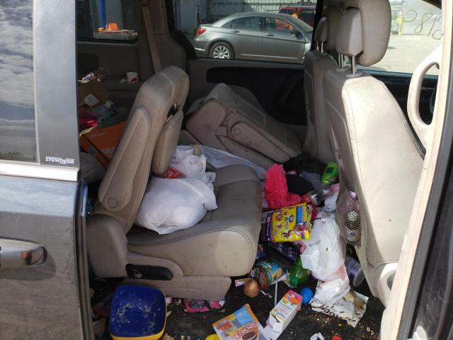 Photo 6 from auction – 2013 CHRYSLER TOWN & COU with VIN 2C4RC1BG5DR662585