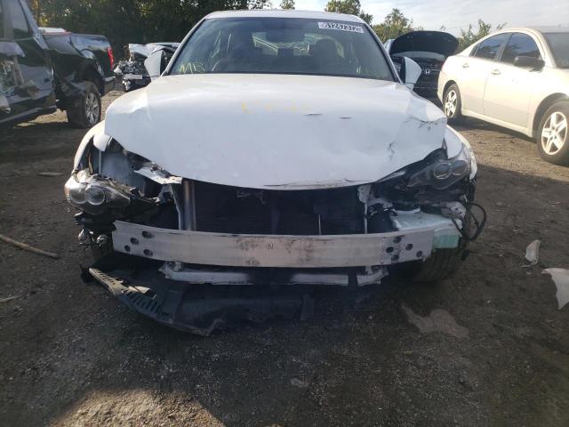 Photo 9 from auction – 2016 LEXUS IS 300 with VIN JTHCM1D22G5011760