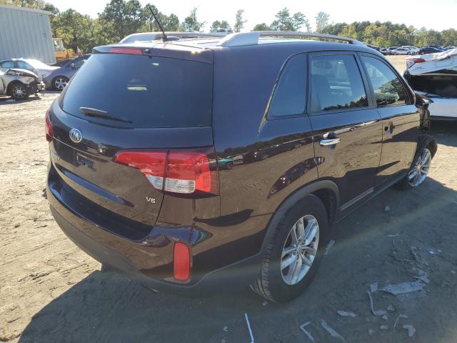 Photo 4 from auction – 2015 KIA SORENTO LX with VIN 5XYKTDA72FG654262