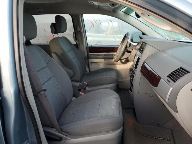 Photo 5 from auction – 2010 CHRYSLER TOWN & COU with VIN 2A4RR5DX0AR395350