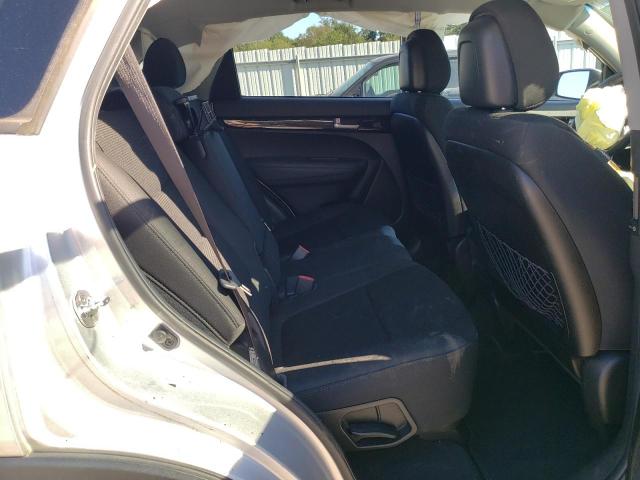 Photo 6 from auction – 2014 KIA SORENTO LX with VIN 5XYKT3A61EG487912