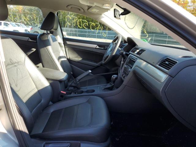Photo 5 from auction – 2013 VOLKSWAGEN PASSAT S with VIN 1VWAP7A33DC134889