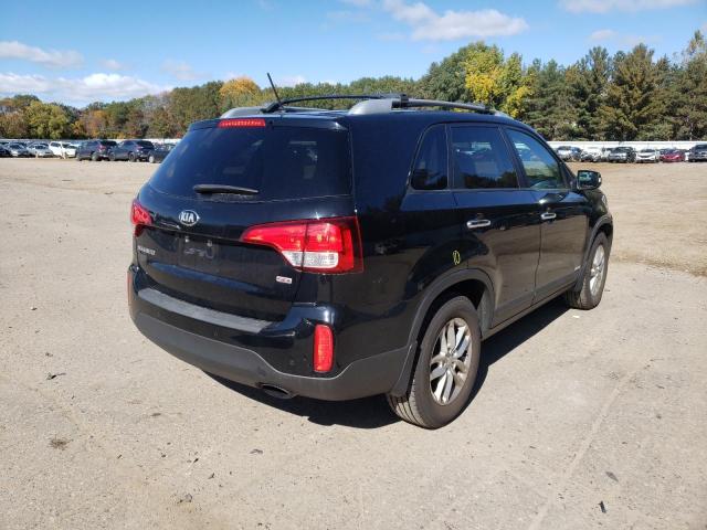 Photo 4 from auction – 2015 KIA SORENTO LX with VIN 5XYKTDA69FG566655