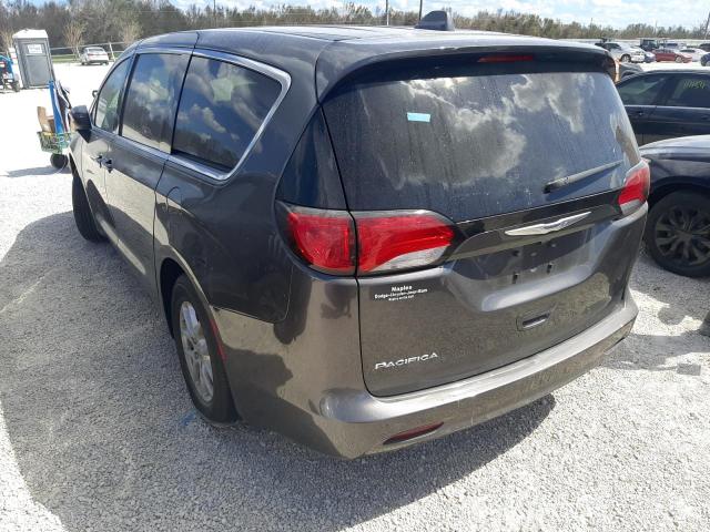 Photo 3 from auction – 2017 CHRYSLER PACIFICA T with VIN 2C4RC1DG1HR511200