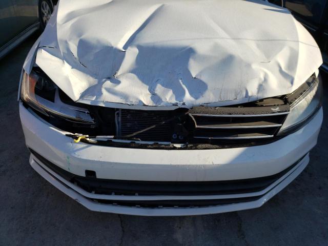 Photo 9 from auction – 2017 VOLKSWAGEN JETTA S with VIN 3VW167AJ2HM241289