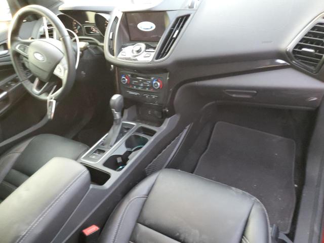 Zdjęcie 9 z aukcji – 2017 FORD ESCAPE TIT z VIN 1FMCU0J98HUD60244