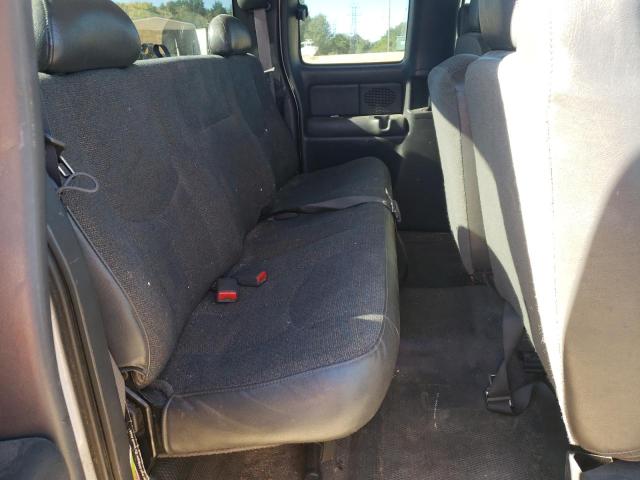 Photo 6 from auction – 2004 CHEVROLET SILVERADO with VIN 1GCHC29U54E251231