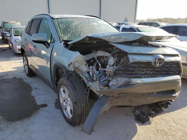 Photo 1 from auction – 2021 TOYOTA RAV4 XLE with VIN 2T3W1RFV0MC087464