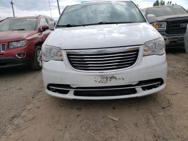 Photo 9 from auction – 2015 CHRYSLER TOWN & COU with VIN 2C4RC1BG0FR645048