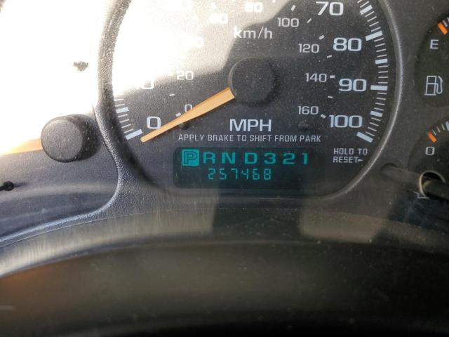 Photo 8 from auction – 2002 CHEVROLET SILVERADO with VIN 2GCEK19T321141655