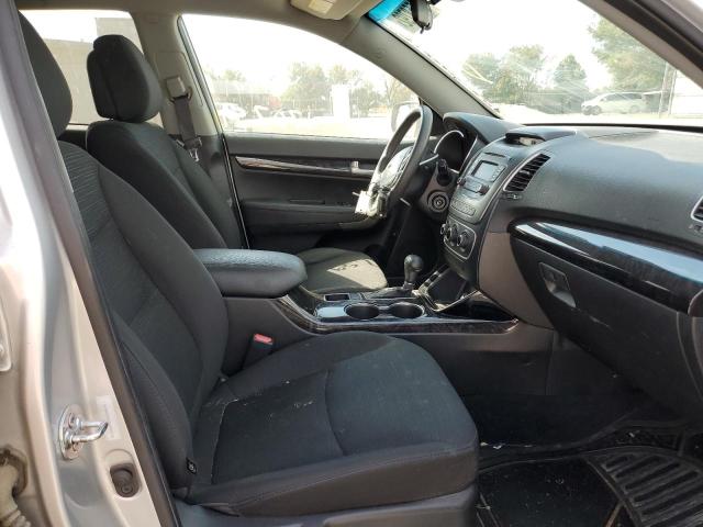 Photo 5 from auction – 2014 KIA SORENTO LX with VIN 5XYKTCA60EG456716