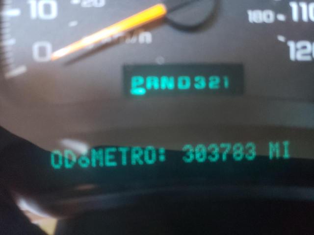 Photo 8 from auction – 2003 CHEVROLET AVALANCHE with VIN 3GNEK13T23G228262