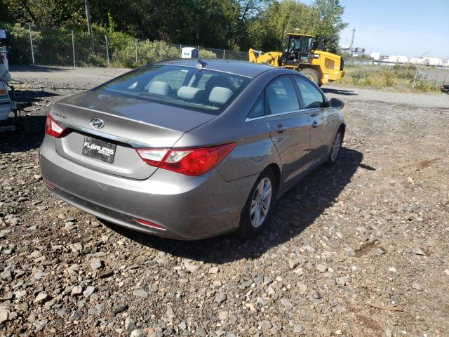 Photo 4 from auction – 2013 HYUNDAI SONATA with VIN 5NPEB4AC2DH540037