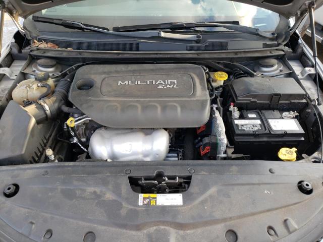 Photo 7 from auction – 2015 CHRYSLER 200 LIMITE with VIN 1C3CCCAB1FN679556
