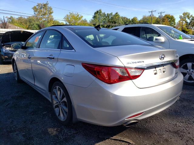 Photo 3 from auction – 2013 HYUNDAI SONATA SE with VIN 5NPEC4AB7DH659819