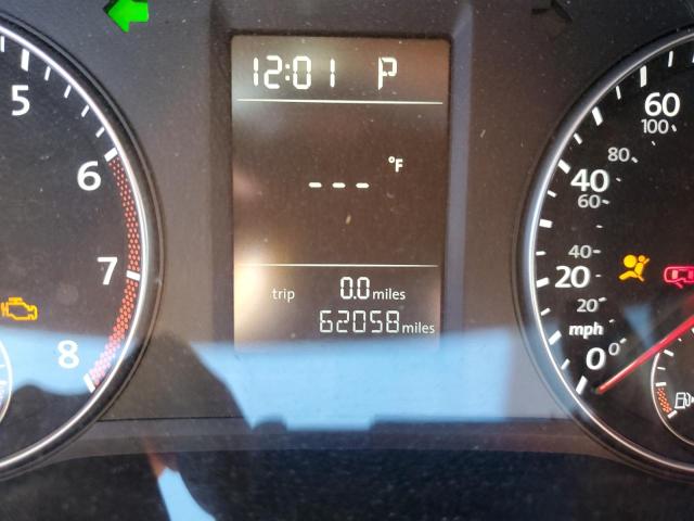Photo 8 from auction – 2014 VOLKSWAGEN PASSAT S with VIN 1VWAS7A35EC037418