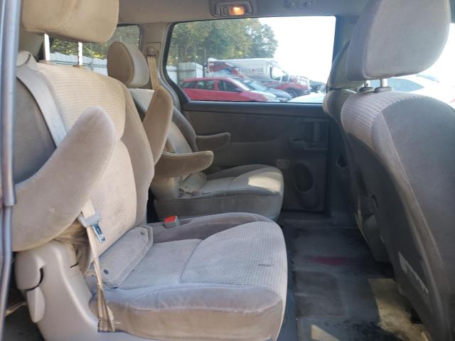 Photo 6 from auction – 2010 TOYOTA SIENNA CE with VIN 5TDKK4CC9AS326149