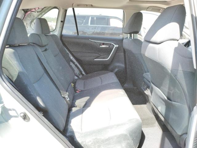 Photo 6 from auction – 2019 TOYOTA RAV4 XLE with VIN JTMW1RFVXKD513749