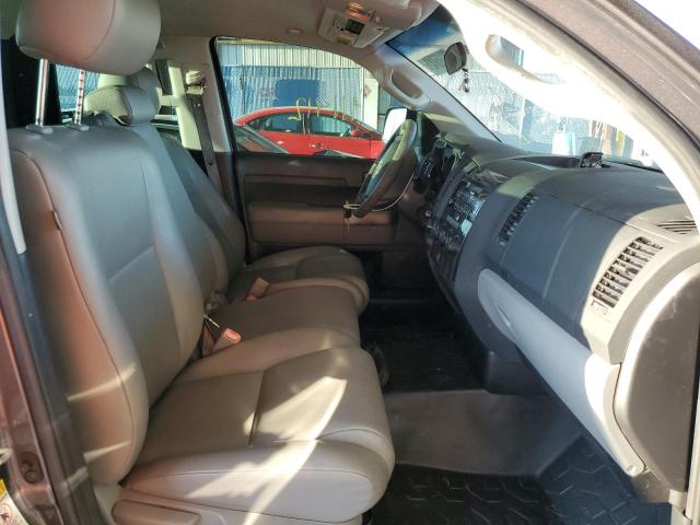 Photo 5 from auction – 2011 TOYOTA TUNDRA DOU with VIN 5TFRY5F12BX115206
