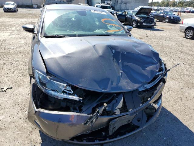 Photo 9 from auction – 2015 CHRYSLER 200 LIMITE with VIN 1C3CCCAB2FN680490