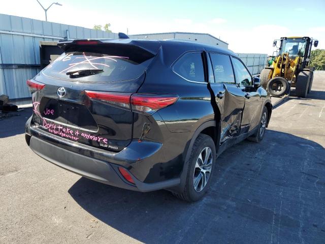 Photo 4 from auction – 2022 TOYOTA HIGHLANDER with VIN 5TDGZRBH1NS564336