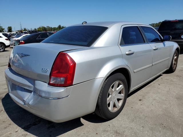 Photo 4 from auction – 2005 CHRYSLER 300 TOURIN with VIN 2C3JA53G95H553731