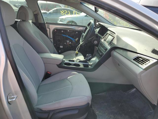 Photo 5 from auction – 2017 HYUNDAI SONATA SE with VIN 5NPE24AF2HH539888