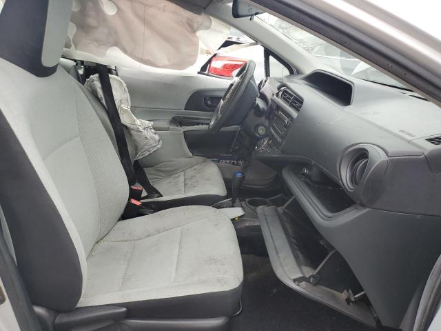 Photo 5 from auction – 2014 TOYOTA PRIUS C with VIN JTDKDTB38E1068568