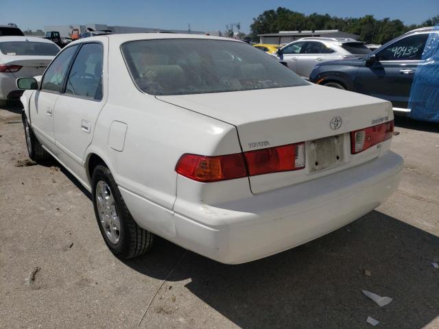 Photo 3 from auction – 2000 TOYOTA CAMRY LE with VIN 4T1BF28K9YU949507