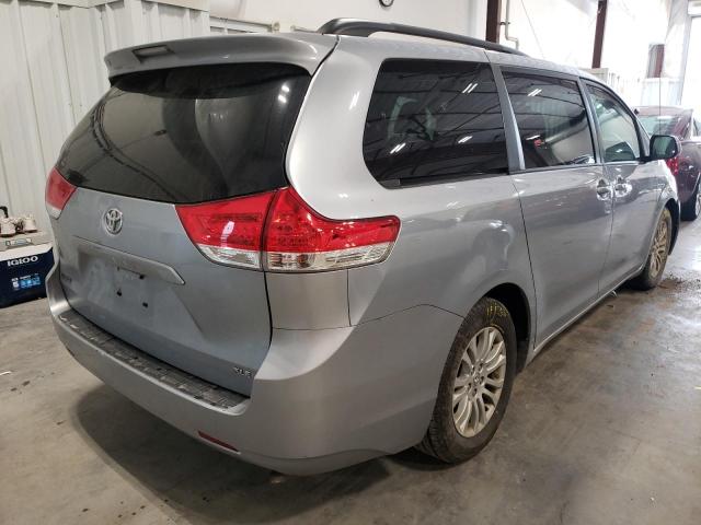 Photo 4 from auction – 2014 TOYOTA SIENNA XLE with VIN 5TDYK3DC3ES415918