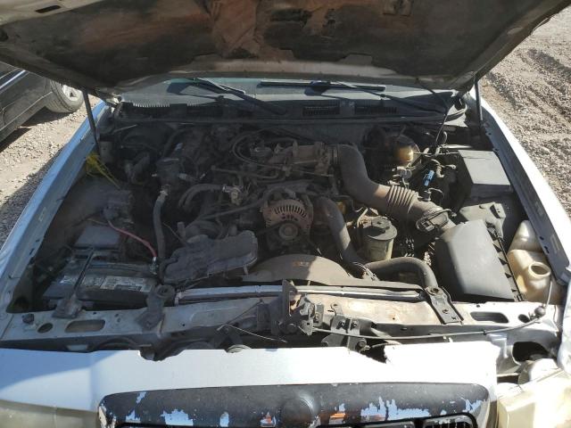 Photo 7 from auction – 2002 MERCURY GRAND MARQ with VIN 2MEFM75W72X612669