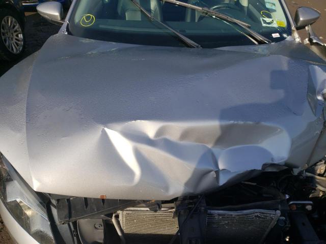 Photo 7 from auction – 2012 VOLKSWAGEN PASSAT SE with VIN 1VWBP7A35CC004700