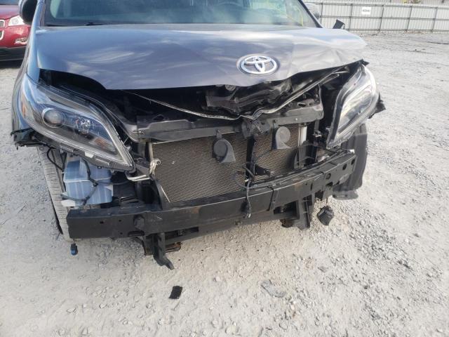 Photo 9 from auction – 2016 TOYOTA SIENNA SE with VIN 5TDXK3DCXGS761205