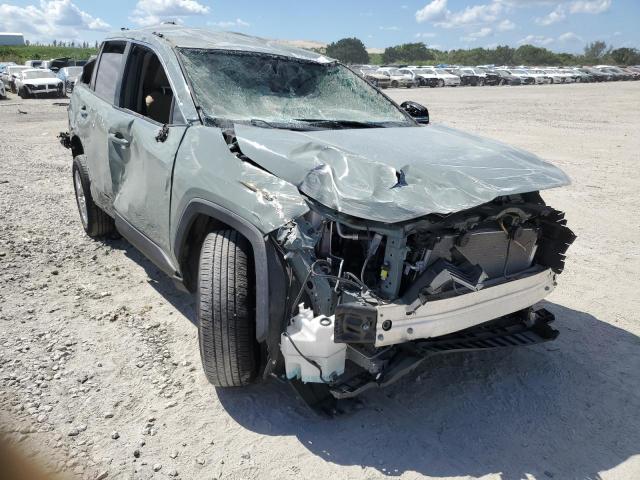 TOYOTA RAV4 XLE 2020 with VIN JTMW1RFV2LD518249 - Photo from auction