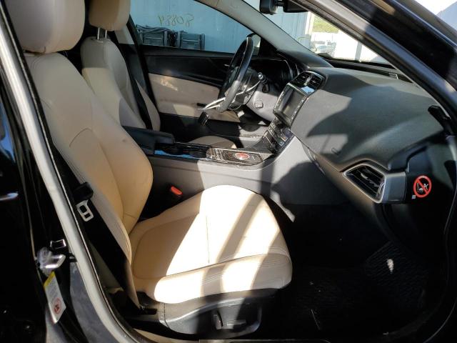 Photo 5 from auction – 2017 JAGUAR XE PREMIUM with VIN SAJAD4BG1HA973504
