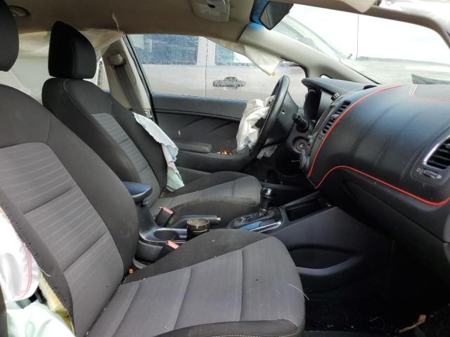 Photo 5 from auction – 2017 KIA FORTE LX with VIN 3KPFL4A76HE011320