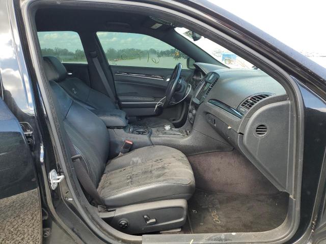 Photo 6 from auction – 2017 CHRYSLER 300 S with VIN 2C3CCABG5HH584489