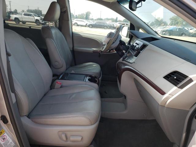 Photo 5 from auction – 2012 TOYOTA SIENNA XLE with VIN 5TDYK3DCXCS277775
