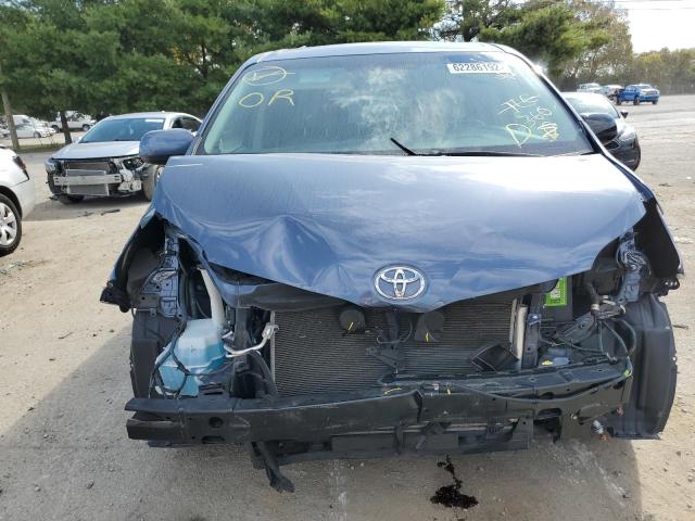 Photo 9 from auction – 2017 TOYOTA SIENNA XLE with VIN 5TDYZ3DC0HS796157
