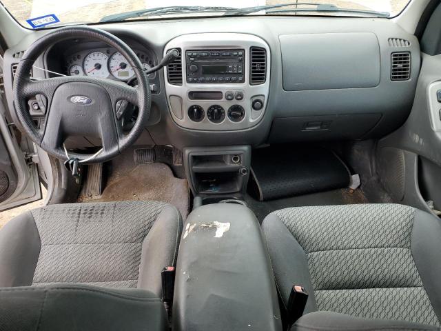 Photo 8 from auction – 2004 FORD ESCAPE XLT with VIN 1FMYU03174KA56664