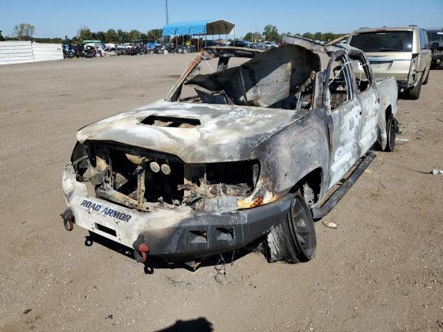 Photo 2 from auction – 2015 TOYOTA TACOMA DOU with VIN 3TMLU4EN7FM173355