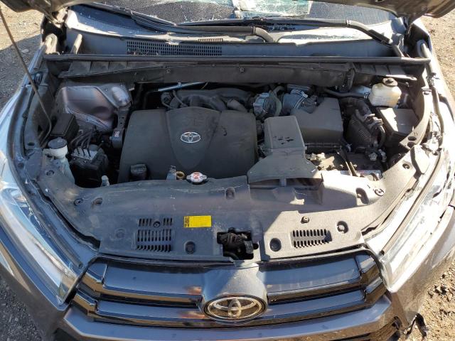 Photo 7 from auction – 2017 TOYOTA HIGHLANDER with VIN 5TDJZRFH3HS472245