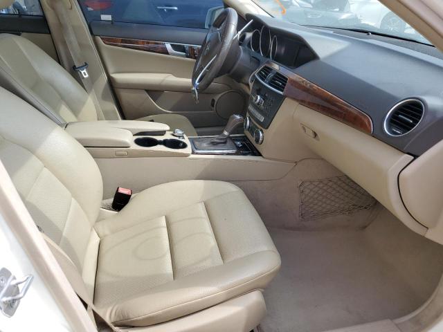 Photo 5 from auction – 2012 MERCEDES-BENZ C 300 4MAT with VIN WDDGF8BB0CA712684
