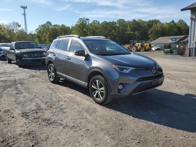 TOYOTA RAV4 XLE 2017 with VIN JTMRFREV2HD204415 - Photo from auction