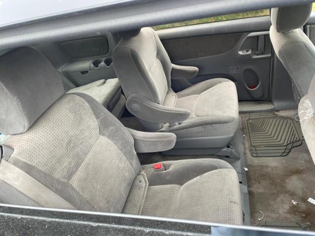 Photo 6 from auction – 2010 TOYOTA SIENNA CE with VIN 5TDKK4CC7AS320303